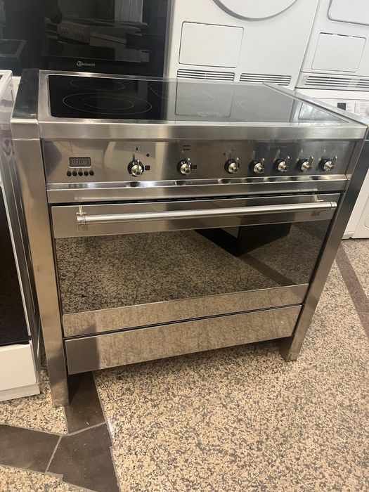 Полупрофесионална голяма печка, Smeg