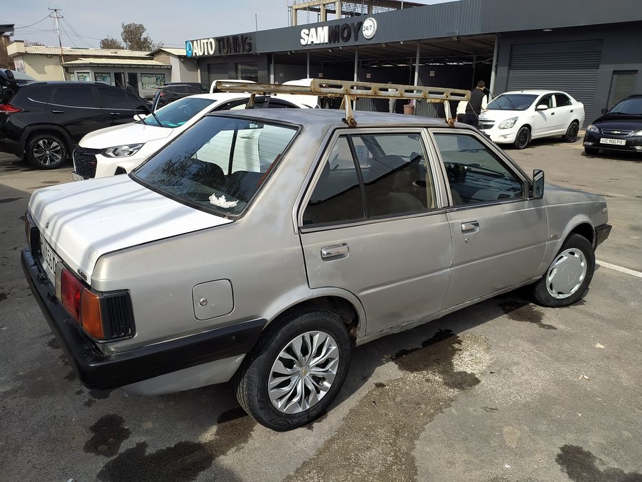 Ниссан sanni 1984г