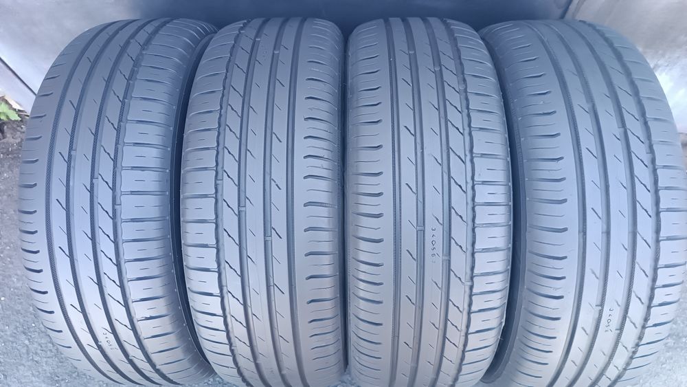 205/60/16 Nokian