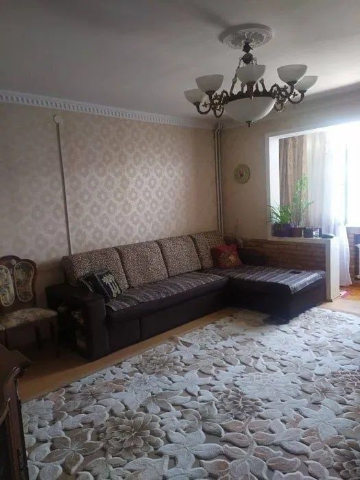 Продаётся квартира на Ойбек 3/4/9 площадь 72м2, Вестминстер