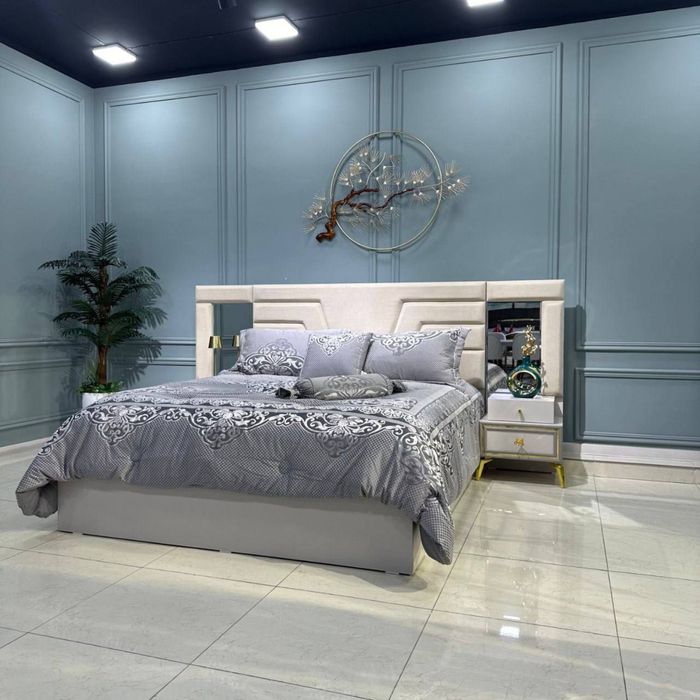 Шикарный мебель.