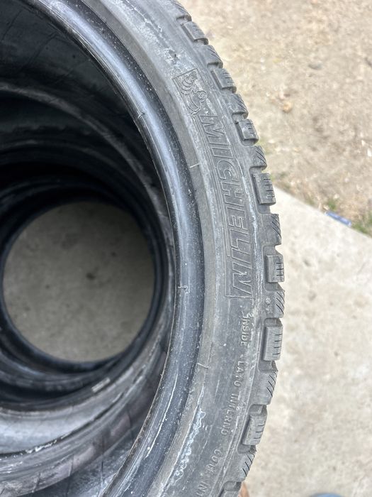 255 35 19 cu 225 40 19 Michelin alpin MS