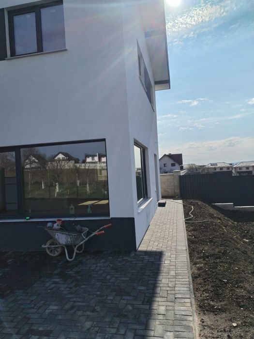 Casă de vânzare la Lisaura ,120 m2 utili, 5 ari, utilitati - la semifinisat sau la cheie