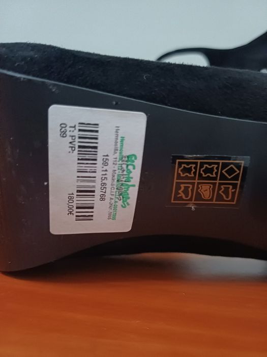 Дамски.     обувки