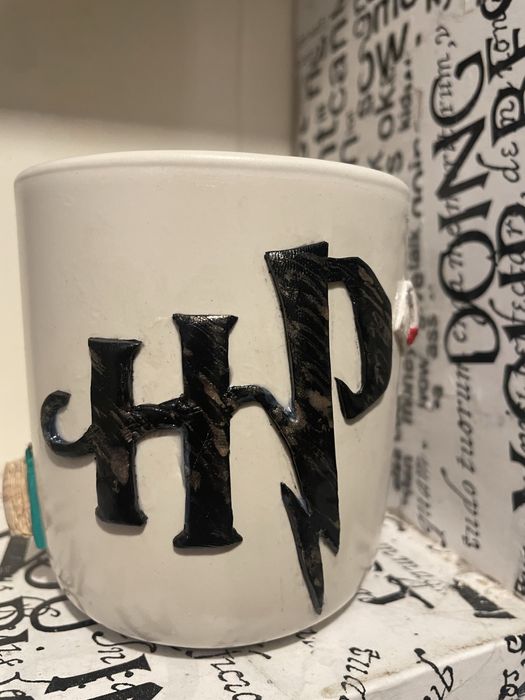 Чаша керамична с декорация от полимерна глина