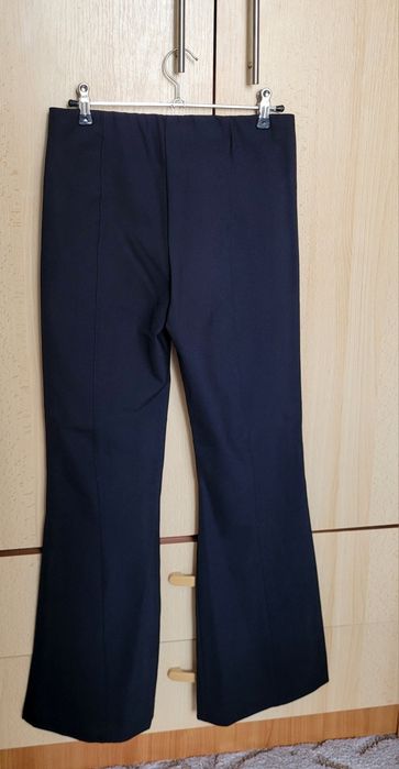 Pantaloni Pull&bear evazati talie înaltă