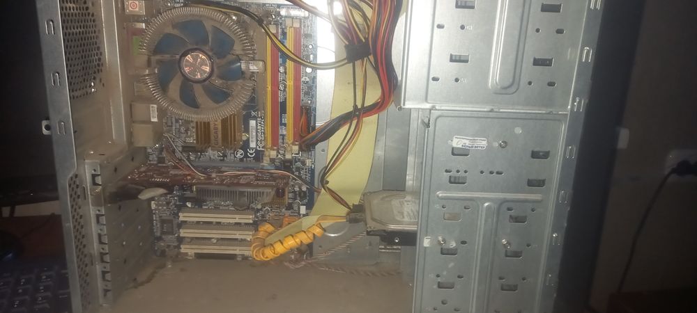 Продаю системный блок intel