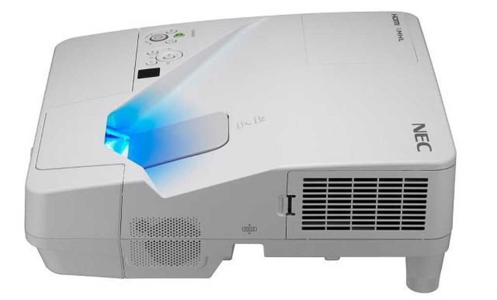 Videoproiector ultra short throw NEC 3500 lumeni