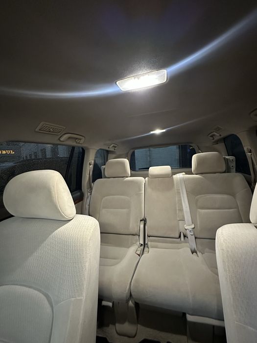 Tayota Land Cruiser V8