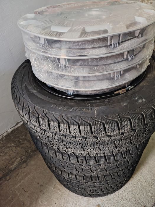 Продам комплект колес 185.65 R15