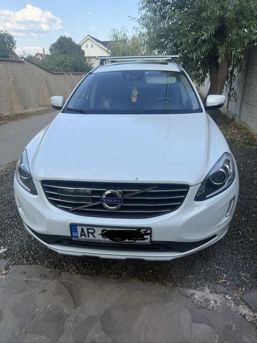 Volvo XC60 D5 AWD Geartronic | 220 CP | 2016 | Premium | Panoramic | Piele | ACC