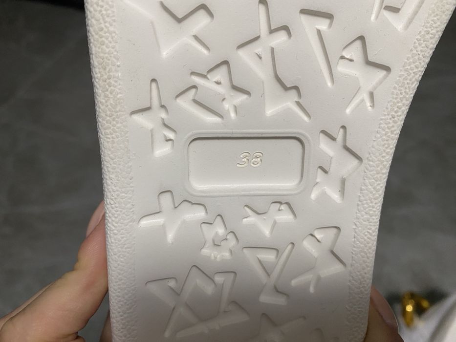 Оригинални чехли Carinii