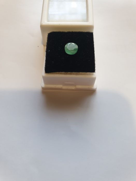 Естествени скъпоценни камъни