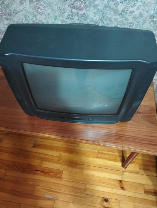 Телевизор   JVC  на запчасти.