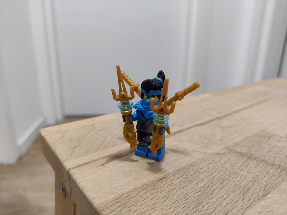 Lego Minigifurine Ninjago Lloyd Nya Kai -71819 (Dragon Stone Shrine)