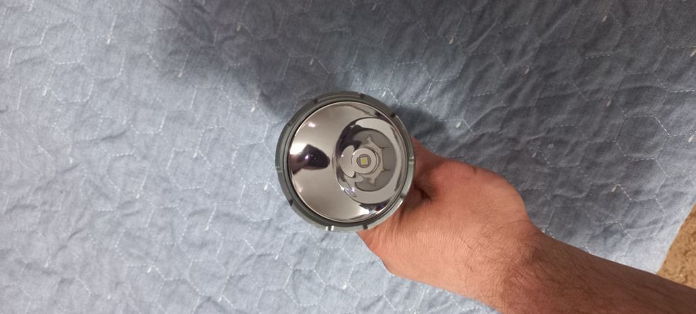 Lanterna Fenix HT18 drumeție vânătoare