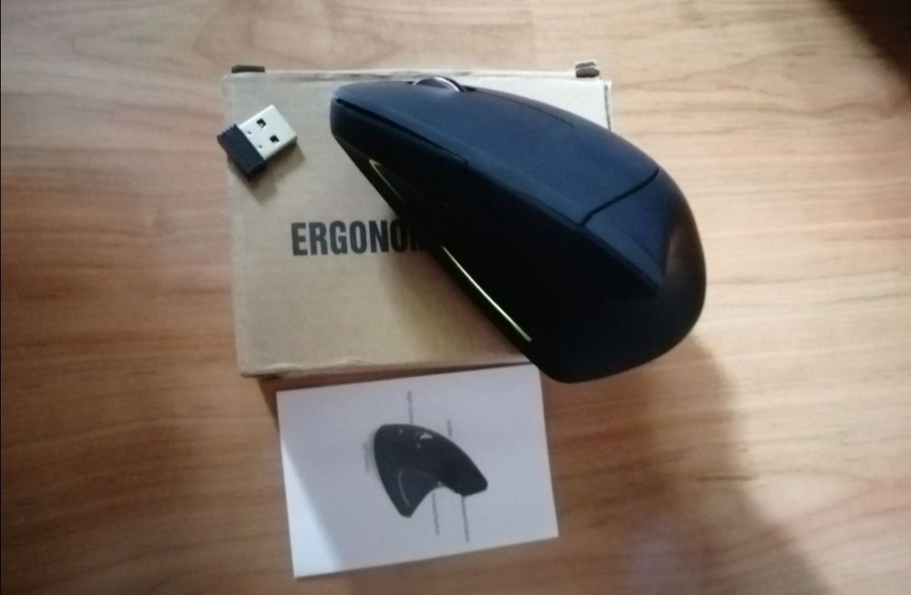 Геймърска ергономична мишка