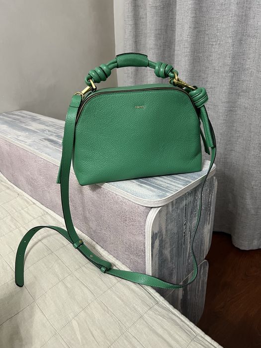 Продам дамскую сумочку coins