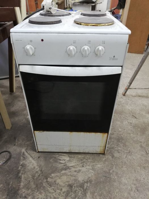 Электроплита 3х комфорная