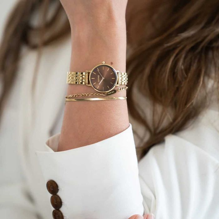 Продам часы новый Burker