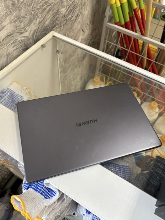 Продам ноутбук Hyawei MateBook D15