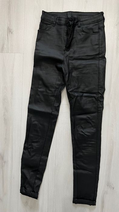 Продам пакет вещей