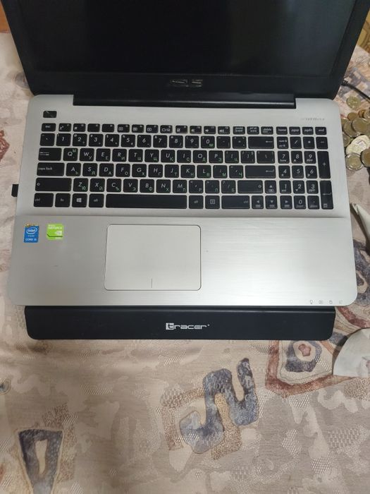 Лаптоп ASUS 15инча