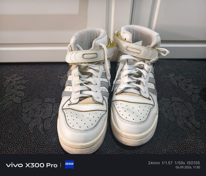 Adidas forum 44 size