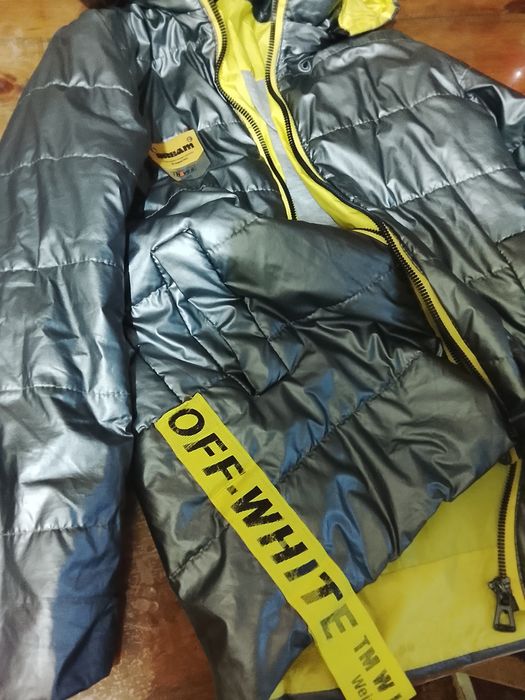 Продам куртку осень 2000