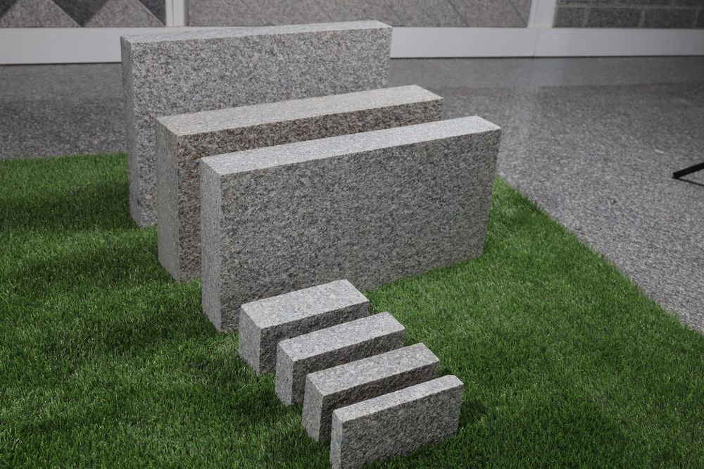 Гранитные плиты. Брусчатка