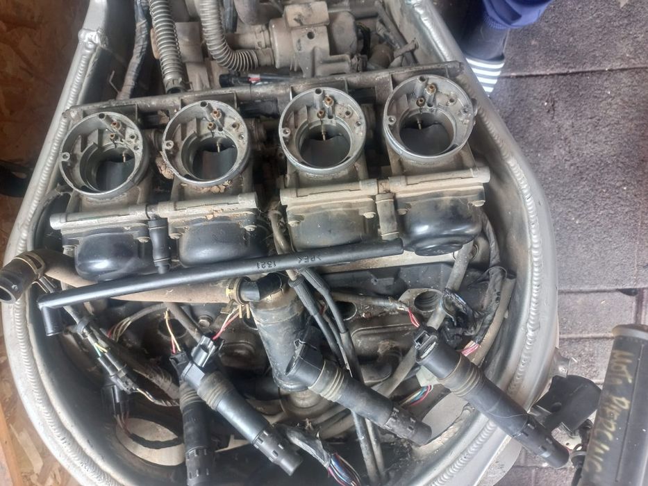 Motor Kawasaki ninja 900