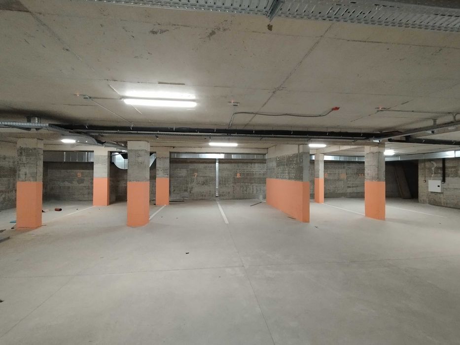 Дава се под наем Гараж / Паркомясто в Варна, Владислав Варненчик - 16 кв.м за 51 € - Снимка #2