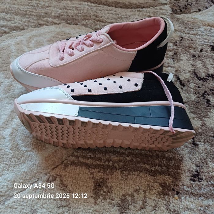 Adidasi dama s au copii nr 35