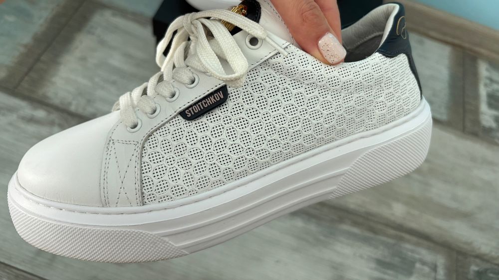 Бели дамски кецове Христо Стоичков