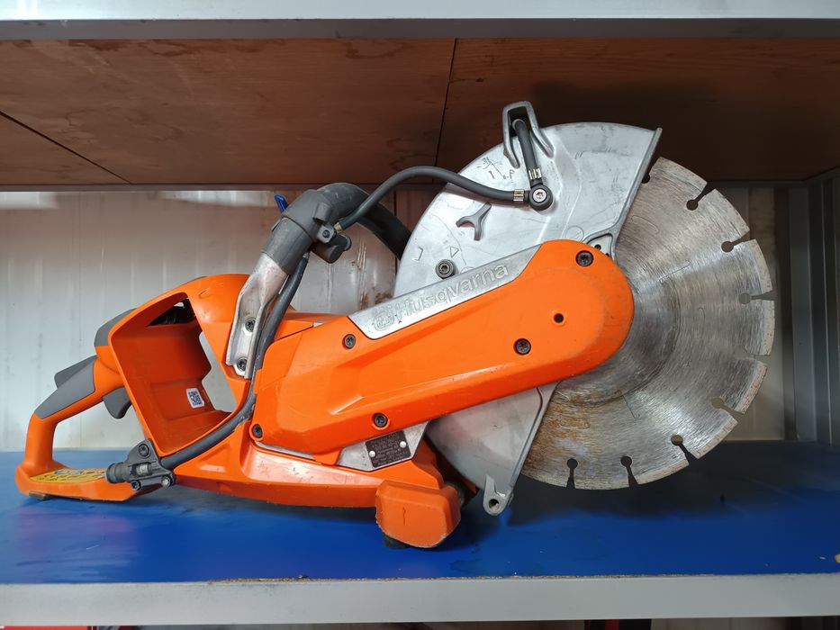Mașina Husqvarna K540i pt debitat perete cărămidă beton metal etc
