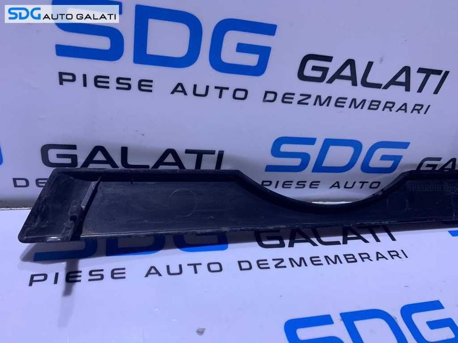 Ornament Bandou Grila Sub Far Dreapta BMW X3 E53 1999 - 2003 Cod 8402648 51.13-8402648 [V0258]