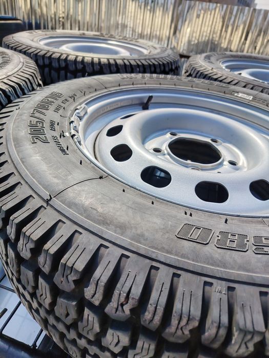 Продам колеса Нива 16