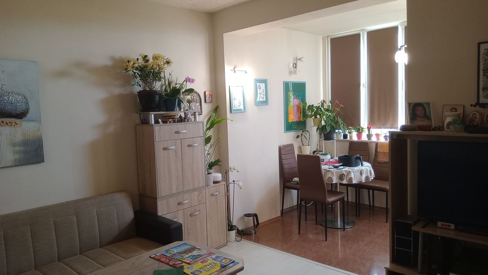 Продава се Тристаен апартамент в Благоевград, Идеален център - 74 кв.м за 1514 €/кв.м - Снимка #2