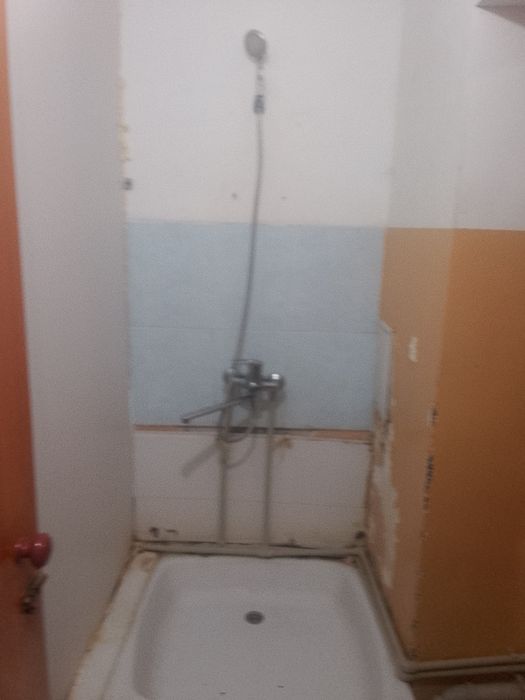 Продам комнату 12,5 КВ секционного типа.