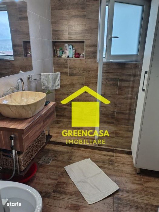 Apartament de 2 camere zona Terra.