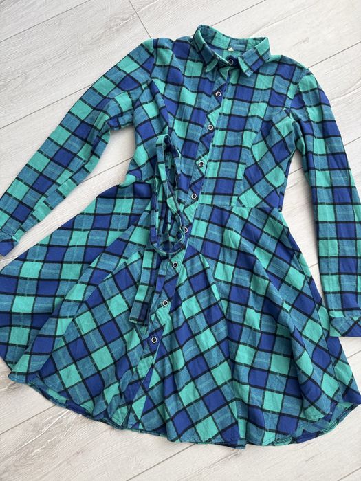 Женские одежды платья, кофты, пальто ит.д