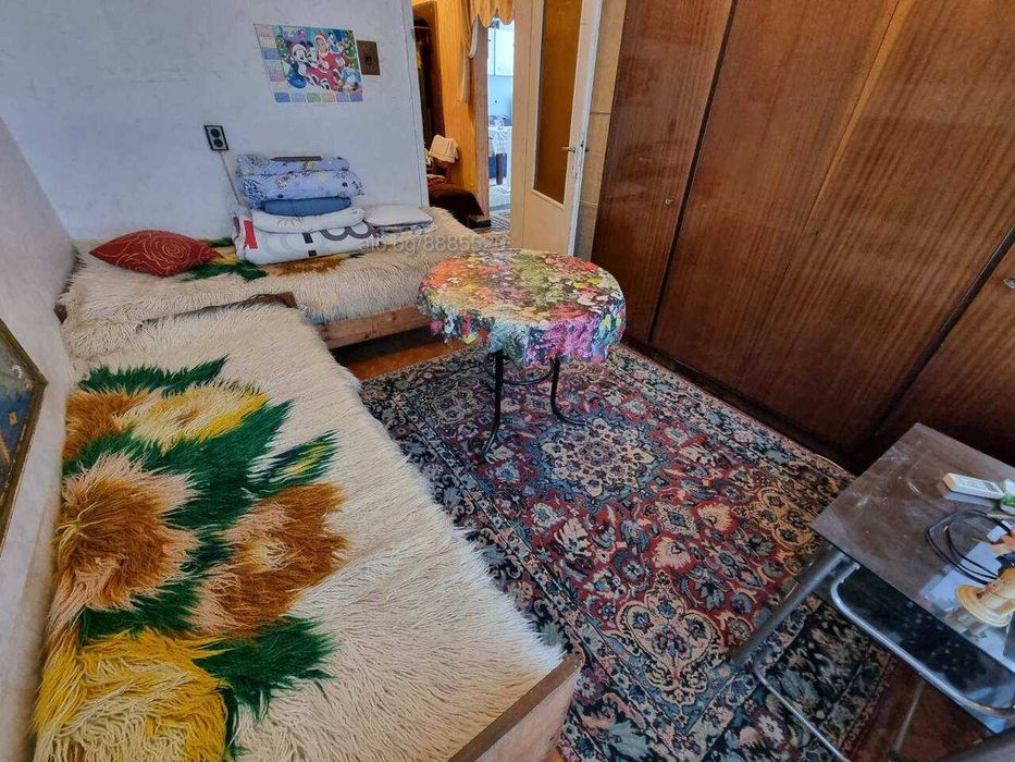 Топ център до Паспортна служба, двустаен, непоследен етаж