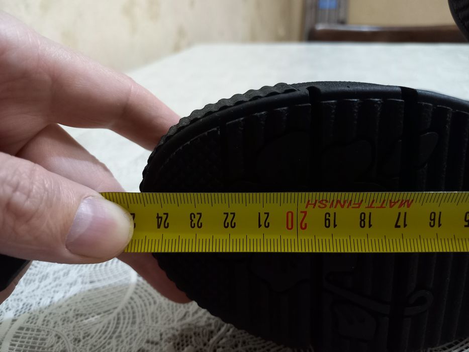 Полсапожки для девочек новые.