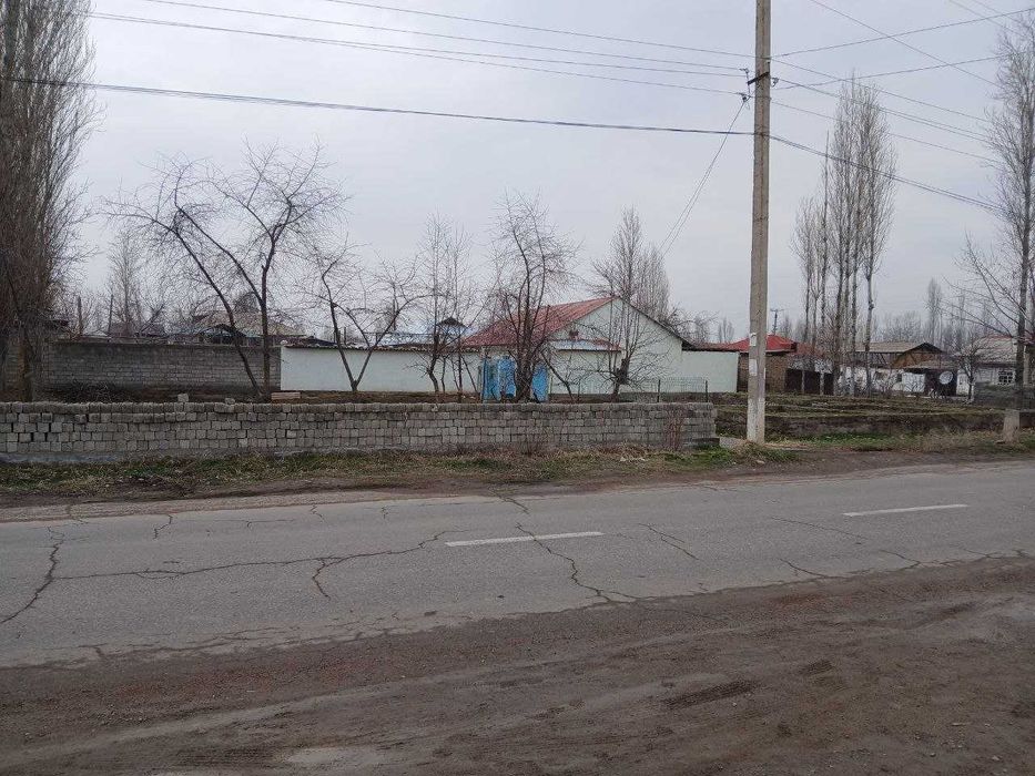 Uy sotiladi yaxshi joydan