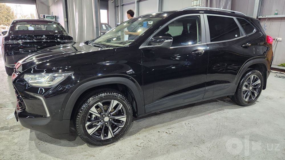Tracker Primier plus 15.900$