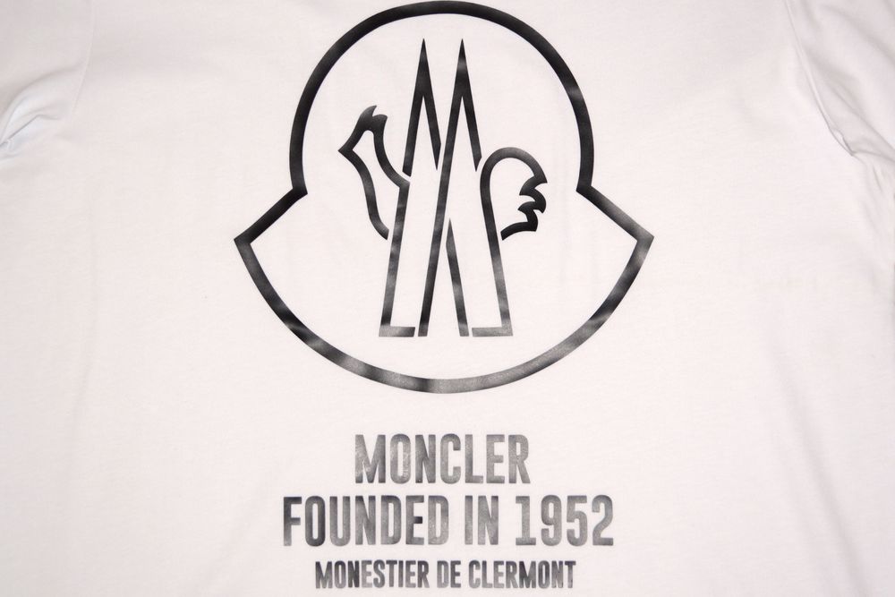 Moncler - мъжка тениска, размер S(oversized)