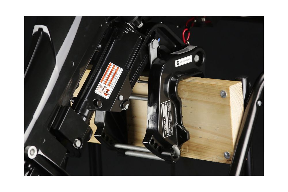 Мотор Suzuki DT 15 новый