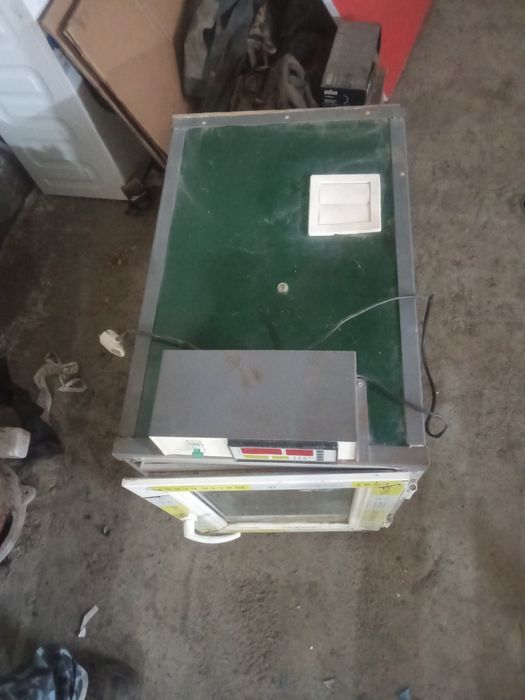 Продаю инкубатор на 300 яиц