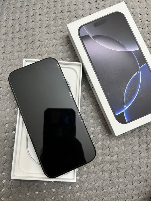 iPhone 16 Pro, 256 gb. Батарея 100%