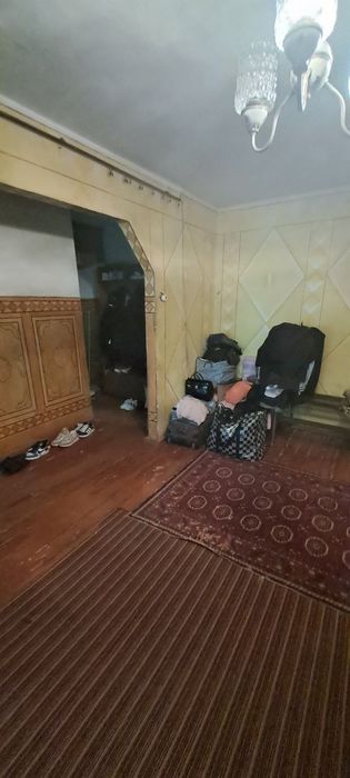 Продаётся квартира Чиланзар 22 квартал 2/4/4 балкон 2×3